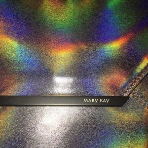 Mary Kay Brand clutch makeup bag